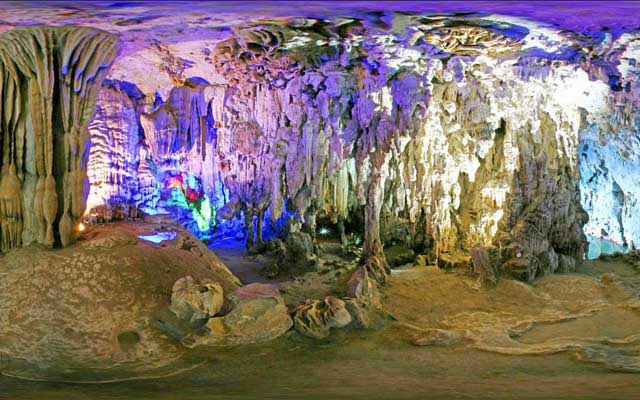 Phong Nha - Cave